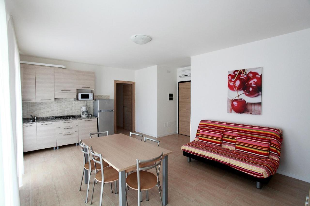 Residence Margherita Μπιμπιόνε Εξωτερικό φωτογραφία